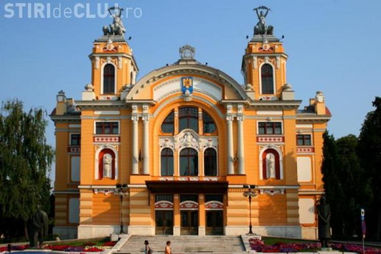 Teatrul National Cluj, iluminat in albastru in 2 aprilie