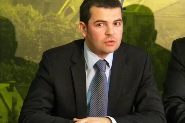 Presedintele PC, Daniel Constantin: Ministrul de Externe, Teodor Baconschi, nu mai reprezinta cu demnitate interesele romanilor