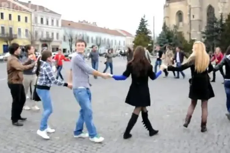 Festivalul Basarabia s-a terminat la Cluj cu "Hora Unirii" - VIDEO si FOTO