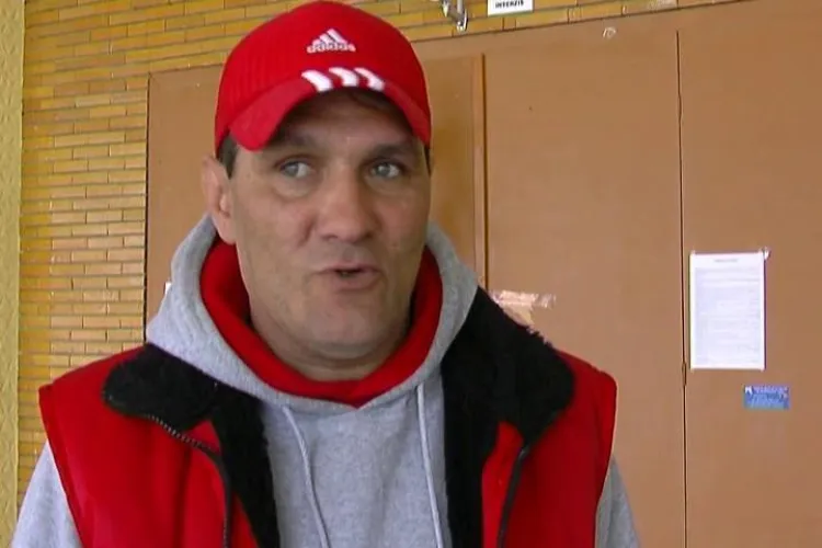 Simi Marcovici, suporterul din Baia Mare, agresat la Dej, sustine ca a simulat lesinul, pentru a nu fi batut mai tare! - VIDEO