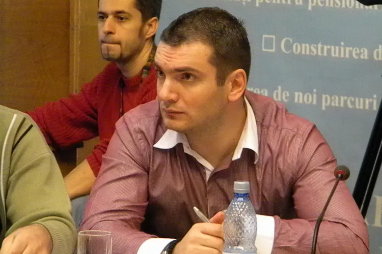 Rosal isi monteaza camere de luat vederi pe masinile de gunoi! - VIDEO