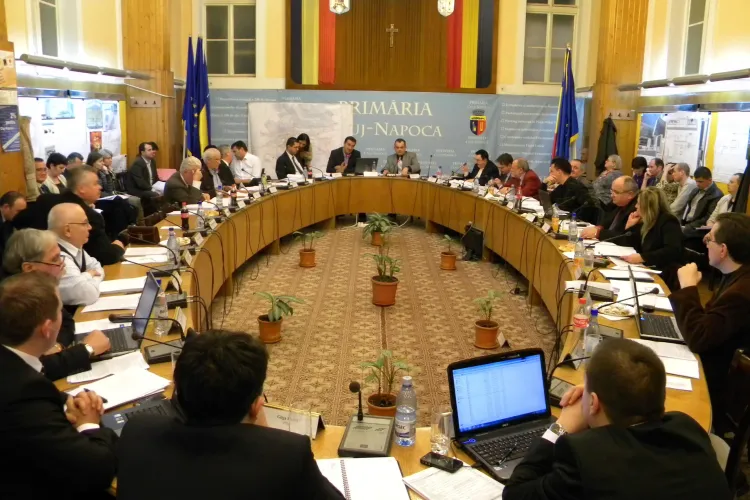 ROSAL si RASIMO nu au obtinut prelungirea fara licitatie a contractului de 'taiat iarba" in Cluj Napoca