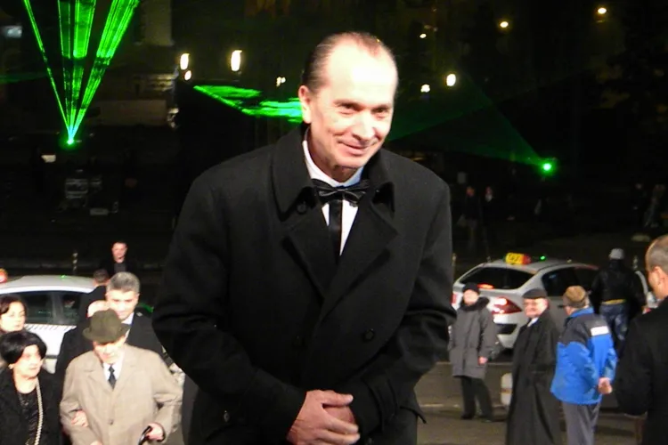 Nepotii lui Vasile Onaca, patronul Oncos, au lovit un politist pe strada Posada, in centrul Clujului! - VIDEO