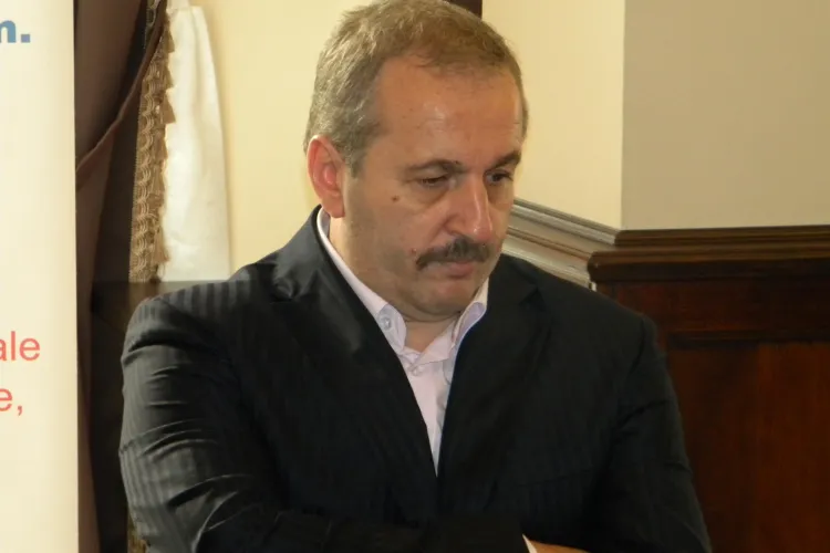 Wikileaks: Grupul de la Cluj a stat in spatele suspendarii lui Traian Basescu, in 2007!