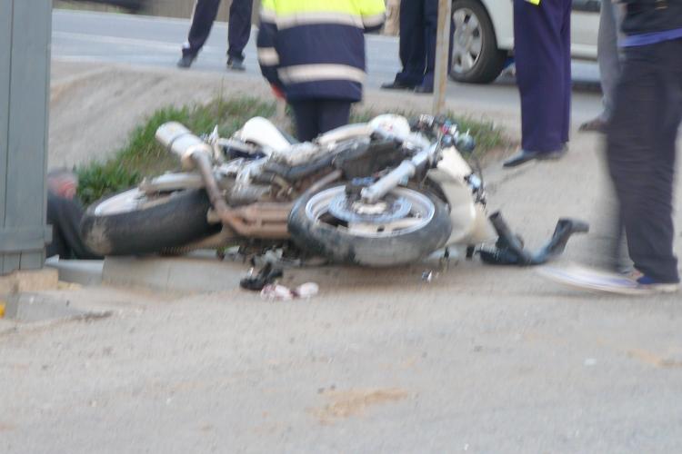 Un motociclist si-a pierdut viata intr-un accident la Luncani! 