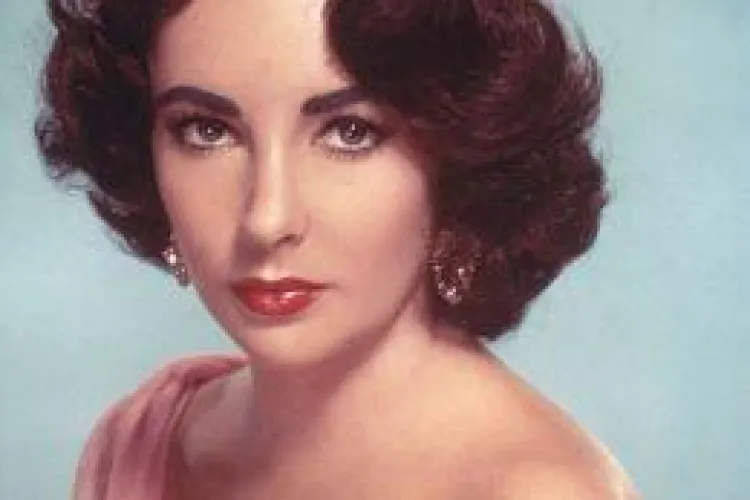 Elizabeth Taylor a murit - VIDEO