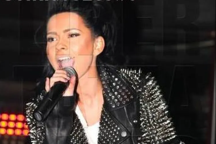 Inna, indecenta pe scena! VEZI FOTO