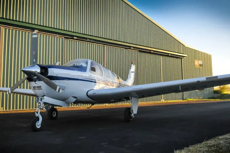 Tragedie fatală! Un tânăr a murit decapitat de elicea avionului închiriat pentru a-și impresiona iubita 