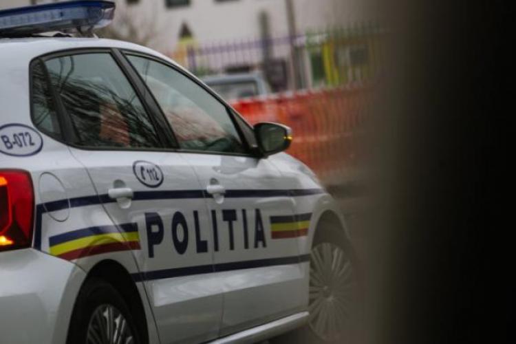 Un tânăr de 18 ani din Bistrița-Năsăud, reținut de Poliție după ce a ucis un câine cu toporul