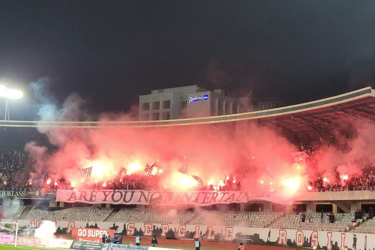 ​​Record de asistență în SuperLigă, la derby-ul „U” Cluj - CFR Cluj! Peste 24.000 de suporteri, la un meci decis de 3 penalty-uri