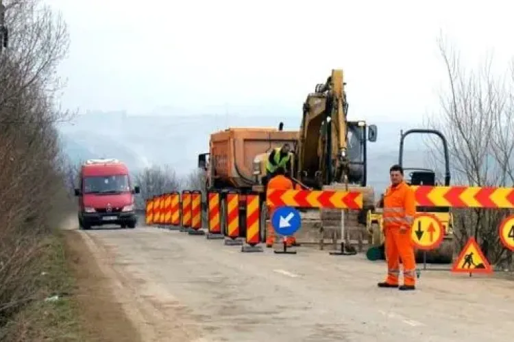 CLUJ - FLOREȘTI: Restricții de circulație pe strada Crizantemelor din comună