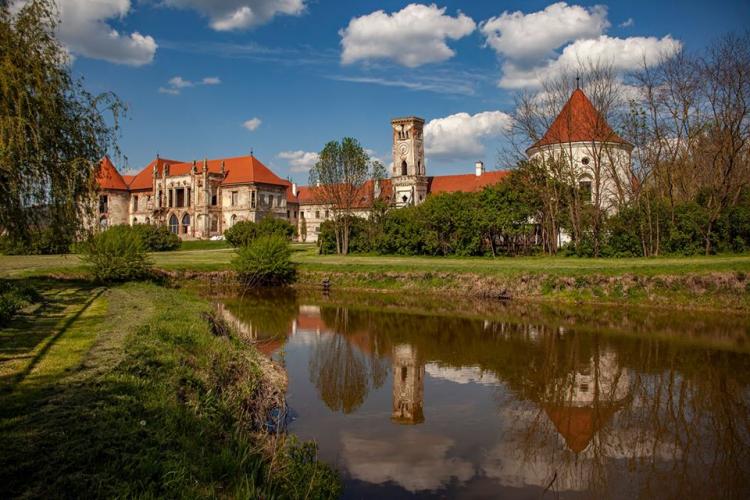 Ziua Porților Deschise la Castelul Bánffy din Bonțida! Intrare gratuită, la unul dintre cele mai spectaculoase castele nobiliare din Transilvania