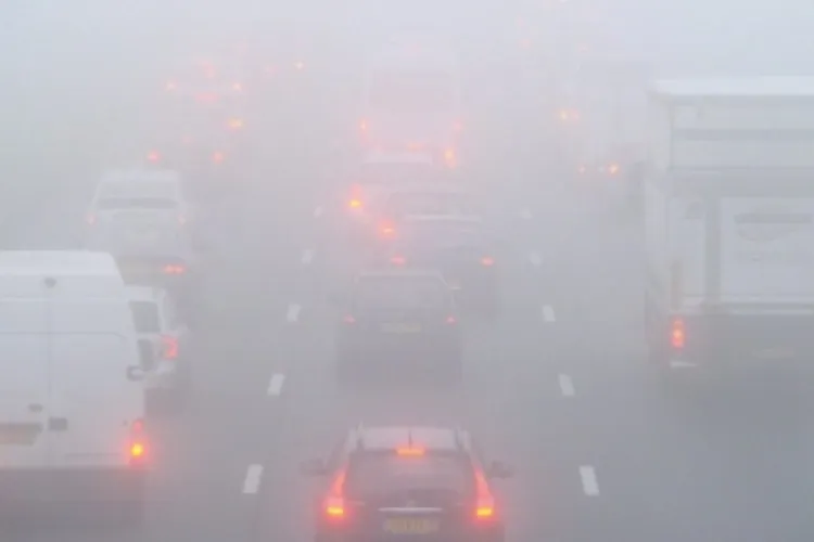 Avertizare meteo de la ANM: COD GALBEN de ceață în județul Cluj! Șoferii sunt îndemnați să conducă prudent