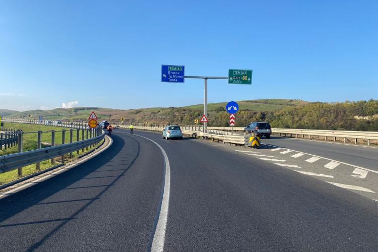 Trei șoferi din Cluj prinşi când circulau pe contrasens, pe Autostrada Transilvania