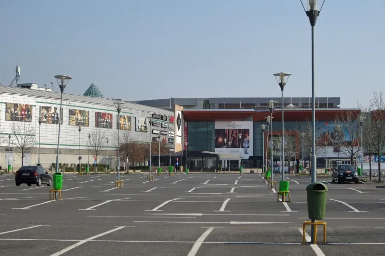 O cunoscută prezentatoare TV a spus că vrea parcări pentru familiile cu copii. Fanii au criticat-o pentru pretenții