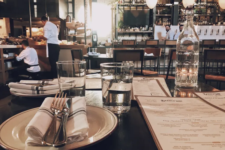 Cât câștigă un manager de restaurant. Cererea este mare în Cluj, aflat în topul județelor cu cele mai multe locuri de muncă