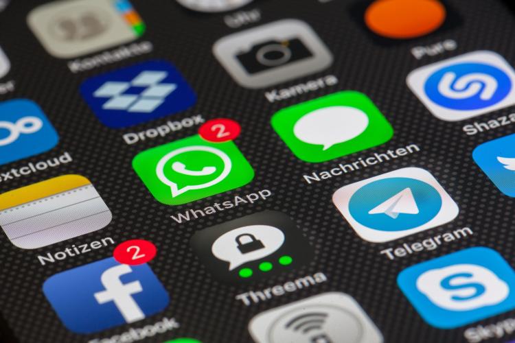De ce a picat WhatsApp în toată lumea