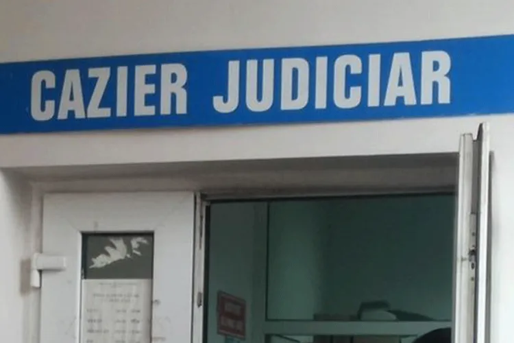 Proiect de lege: Cazierul judiciar ar putea fi eliberat și online. Gata cu statul la cozi