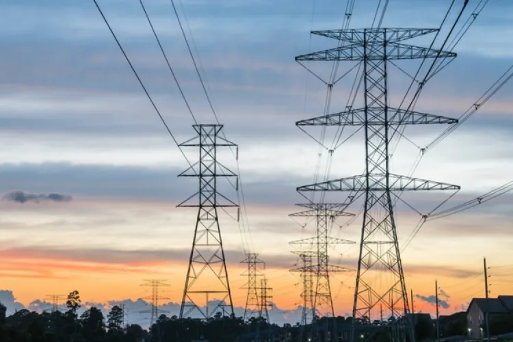 România riscă să intre într-un blackout! Furnizor de energie electrică: „Nu găsim energie”