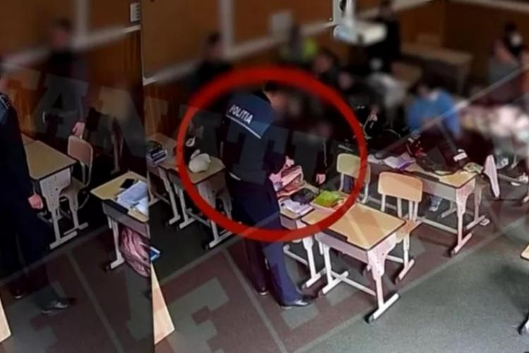 VIDEO. Elevi, percheziționați abuziv de către polițiști, în clasa unei școli. Un copil cu deficienţe s-a speriat