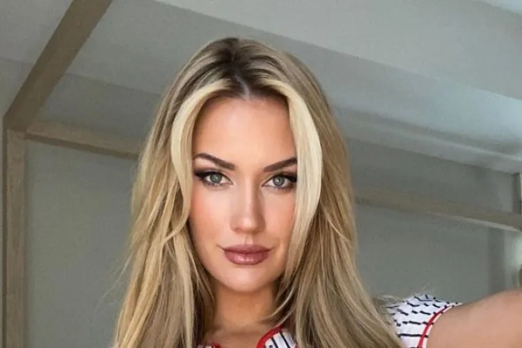 ”Îmi e frică să pozez nemachiată”. Dezvăluirea celei mai frumoase femei din lume