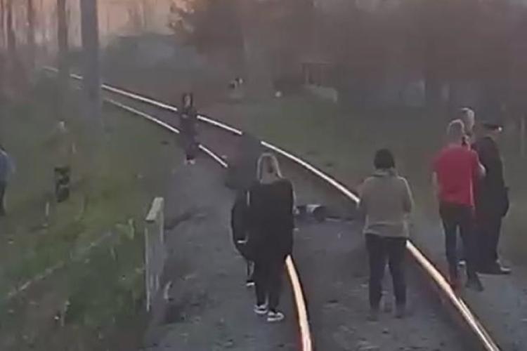 Bărbat lovit mortal de trenul Cluj-Napoca - Galați, în timp ce traversa calea ferată