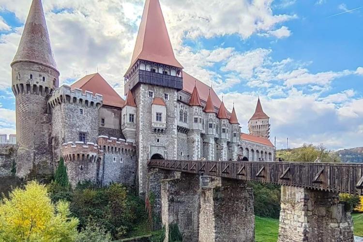 O nouă încăpere descoperită la Castelul Corvinilor, legenda vie a Transilvaniei