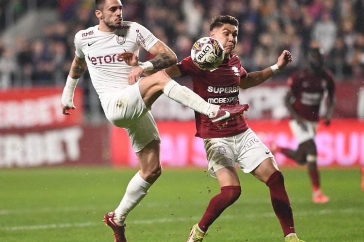 Rapid a învins-o pe CFR Cluj, scor 2-1, cu două penalty-uri contestate vehement de campioană