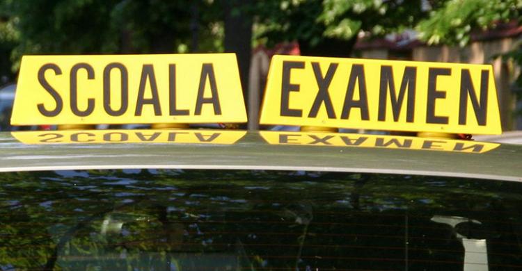 FOTO - După ce a rămas fără permis pentru că a fost prins beat la volan