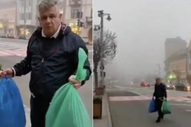 Protest inedit la Târgu Mureș! Un consilier local a adus saci cu gunoi pe treptele Primăriei: „Nu se mai poate aşa!”