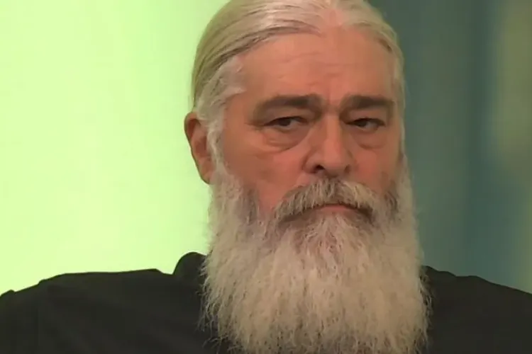 Trecut extrem de violent al părintelui Calistrat: A omorât un cal în bătaie. Pr. Calistrat: „Bătaia este ruptă din Rai”