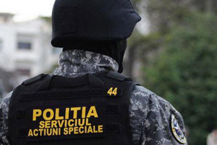 Sindicatul Naţional al Poliţiştilor cere majorarea sporului de stres pentru polițiști și o normă de hrană mai mare