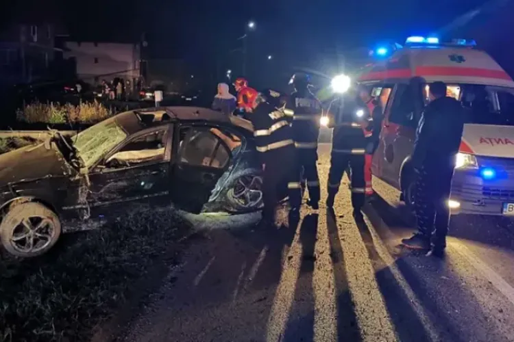 FOTO - Un adolescent de 16 ani și-a pierdut viața într-un accident rutier extrem de violent. La volan se afla un tânăr de 19 ani