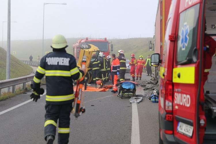 Șoferul implicat în cumplitul accident de duminică de pe Autostrada Transilvania, unde o femeie și-a pierdut viața, a murit