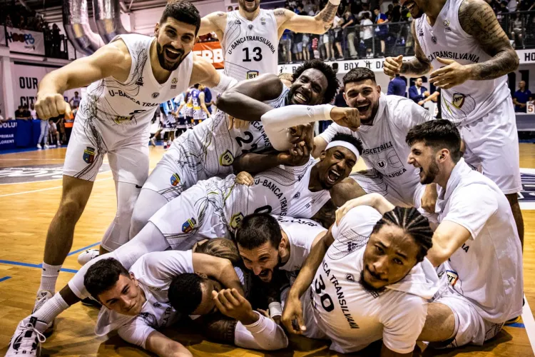 Victorie categorică a celor de la U-BT în fața CSM Târgu Jiu. Clujenii au stăpânit jocul de la început până la final