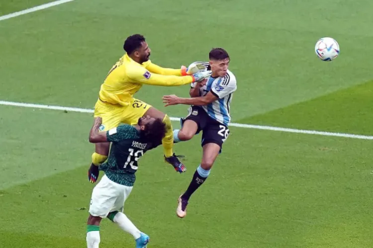 VIDEO/FOTO - Accidentare groaznică la Cupa Mondială: Cum arată radiografia fotbalistului saudit, lovit în față, în meciul cu Argentina