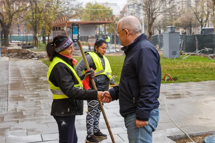 Boc a vizitat betoanele din Parcul Operei și Esplanada de la Teatrul Național. Cum arată totul - FOTO