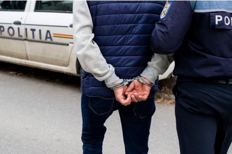 Cluj: Bărbat reținut, după ce a încălcat ordinul de protecție. Și-a agresat propriul tată!