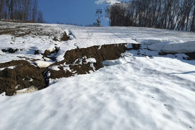 Pârtia Cocoș, din Bistrița, se închide după ce autoritățile au aruncat cinci milioane de euro pe geam