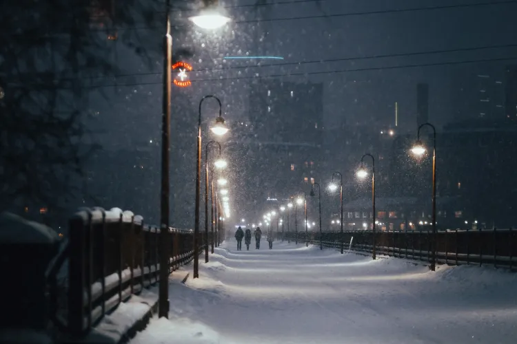 Marea Britanie, lovită de un val de frig arctic. Drumurile sunt blocate și aproape 50 de zboruri au fost anulate