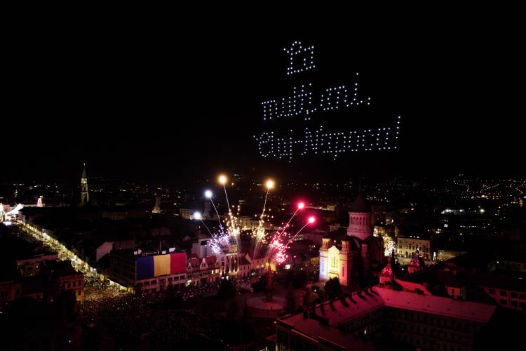260 de drone au luminat cerul Clujului într-un spectacol inedit, de Ziua Națională a României. Peste 75.000 de oameni au participat la eveniment