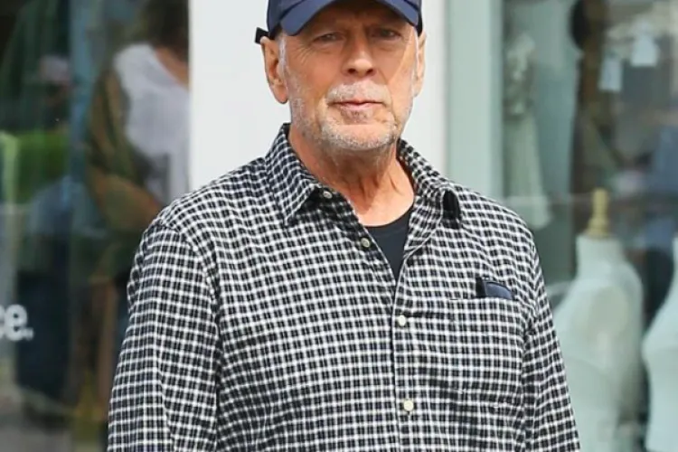 Starea de sănătate a actorului Bruce Willis se deteriorează rapid. Familia actorului speră la un „miracol de Crăciun”