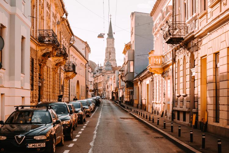 Clujul, un oraș pentru bogați! Proprietarii cer pe un apartament cu două camere cu 20% mai mult decât anul trecut