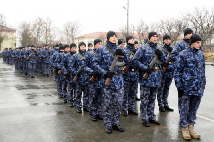Val imens de demisii în Armata Română. Tinerii fug de școlile militare, iar soldații angajați se tem de războiul din Ucraina 