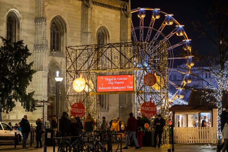 Cât câștigă Primăria Cluj-Napoca din închirierea Pieței Unirii pentru Târgul de Crăciun. Firmele sunt puse pe făcut profit URIAȘ!