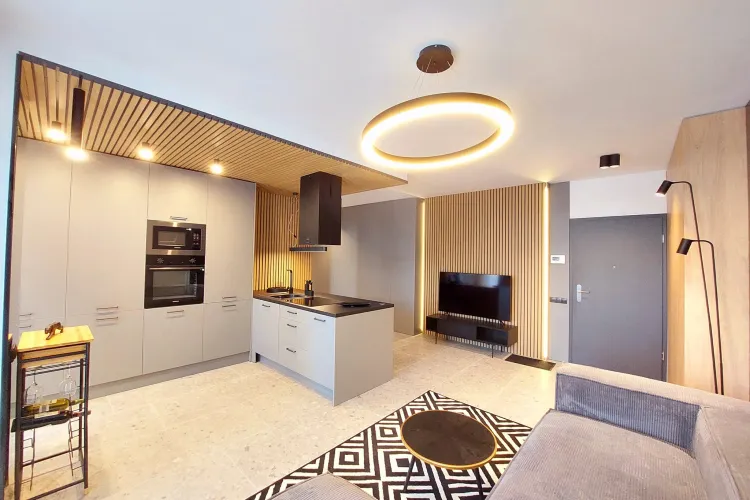 Preț HALUCINANT pentru un apartament pe strada Frunzișului, în pâlcul de turnuri de lângă cimitir - FOTO