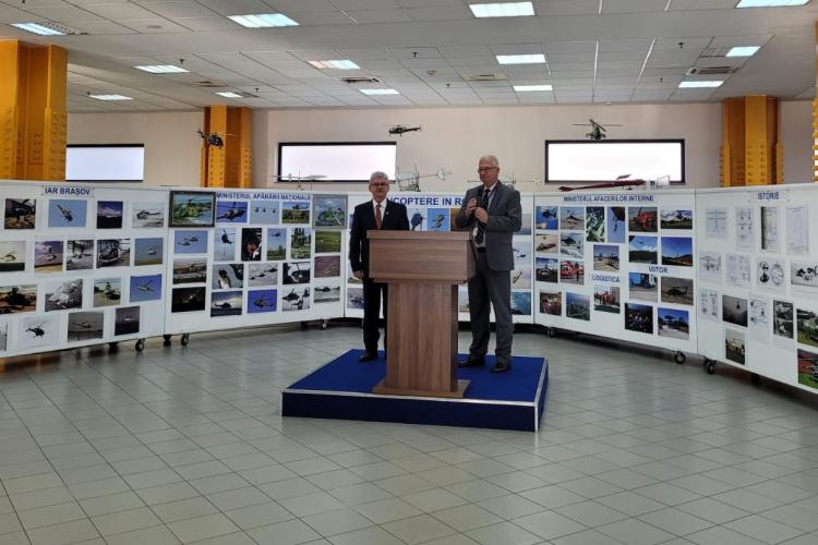 Expoziție dedicată Zilei Internaţionale a Aviaţiei Civile la Aeroportul Cluj. Sunt prezentate fotografii şi machete inedite