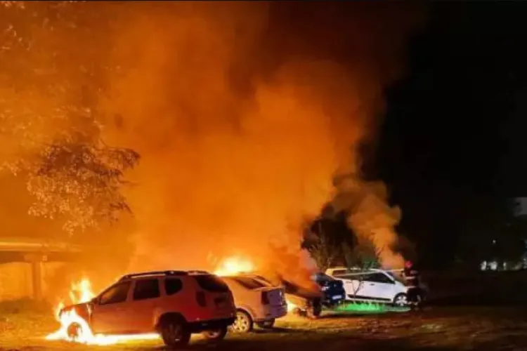 Amenințări cu moartea după restructurări la Protecția Copilului Bacău . Mai multe mașini au fost incendiate în curtea instituției