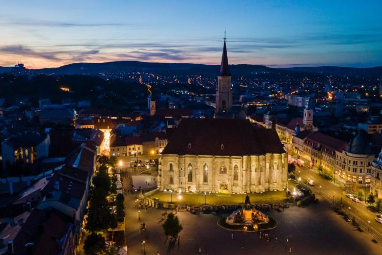 ”În sfârșit, o putem admira în toată frumuseţea şi măreţia ei, fără vegetația parazită!” - Biserica Sfântul Mihail e finalizată - FOTO