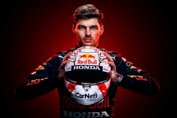 Max Verstappen, cel mai bun pilot al anului 2022. Juriul a fost format din piloţii din Formula 1